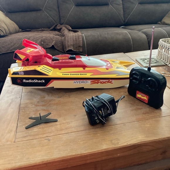 Radio Shack Other - RadioShack Hydro Shock Turbo Racer - Red and Yellow Remote Control Boat